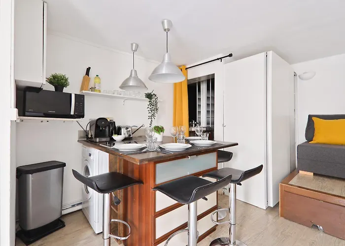 Heart Of Paris-studio-4p-saint Honore-free Netflix *
